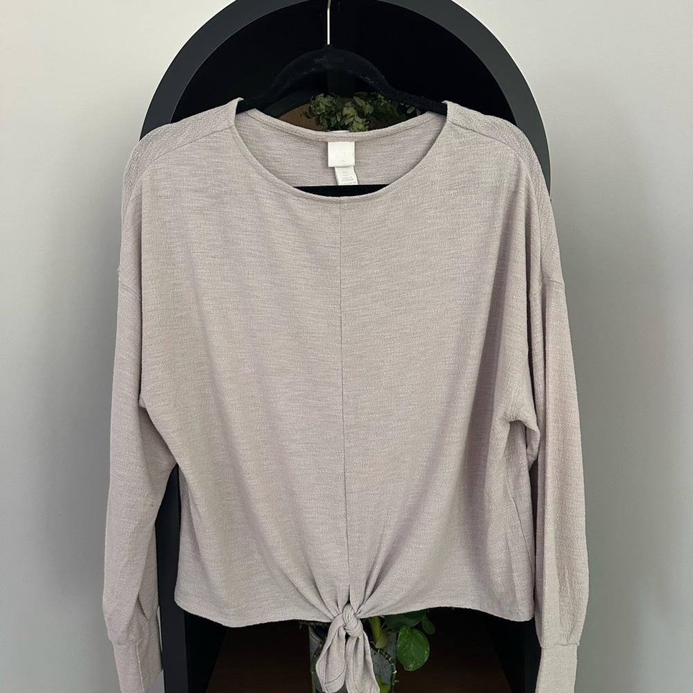 H&M Light Gray Tie-Front Blouse